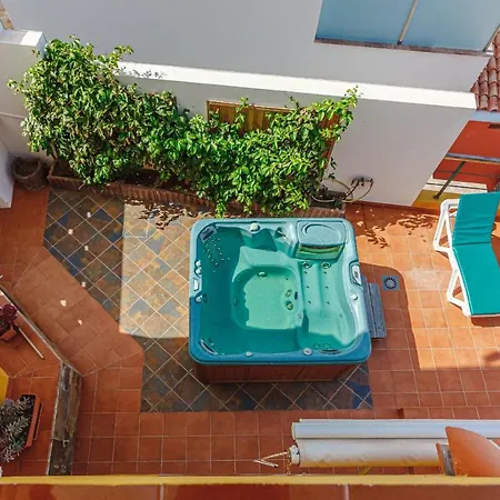 Isabel Villa
